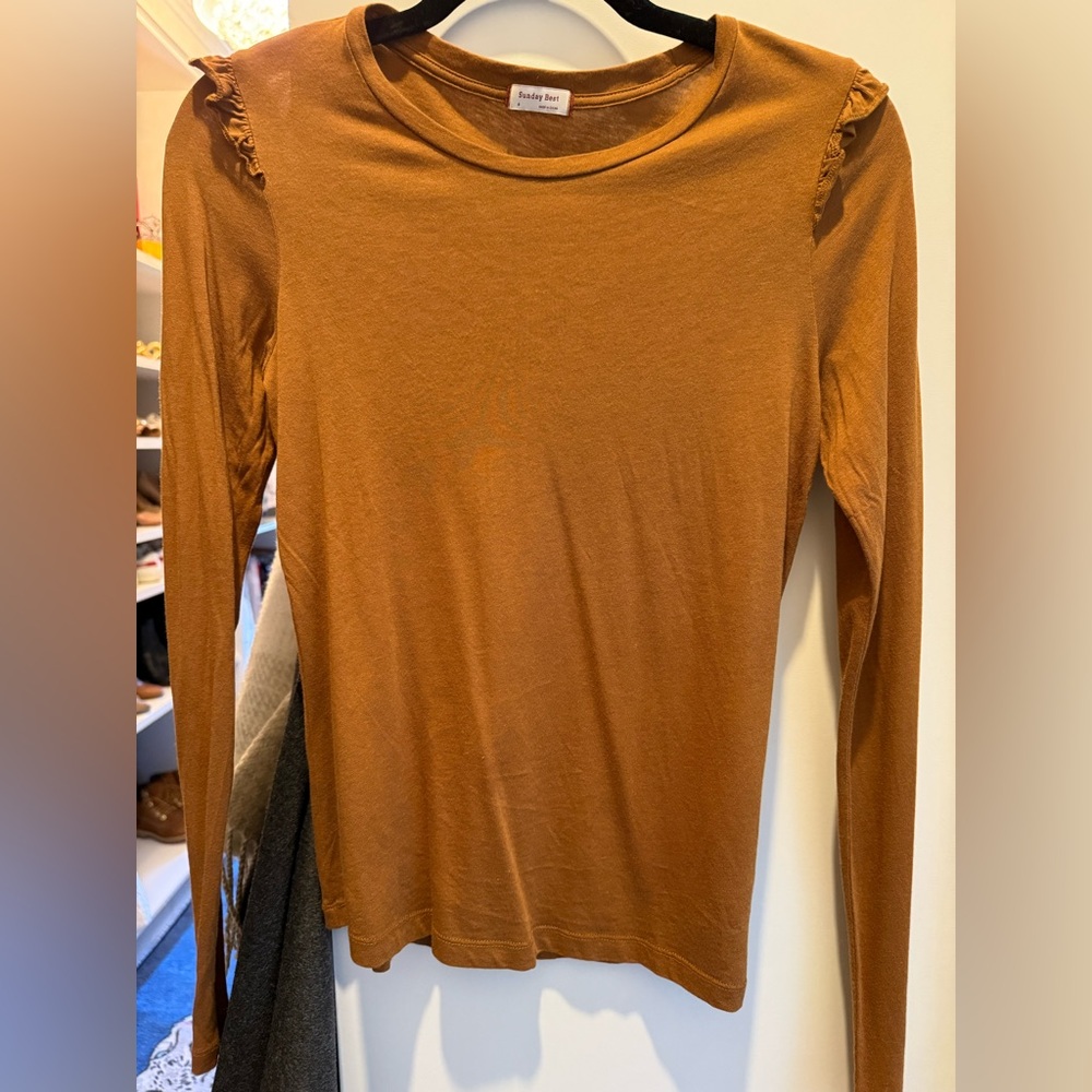 Aritzia Sunday Best Flutter Sleeve Tan Top (size S)